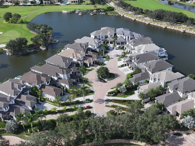 Bonita-Springs-custom-homes-2026